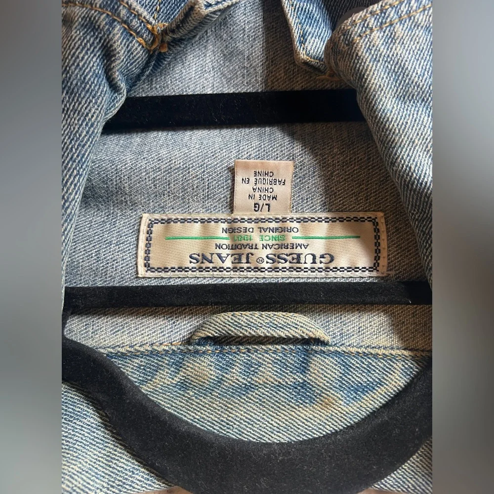 Vintage 1980’s Guess Blue Denim Jacket - Picture 9 of 11
